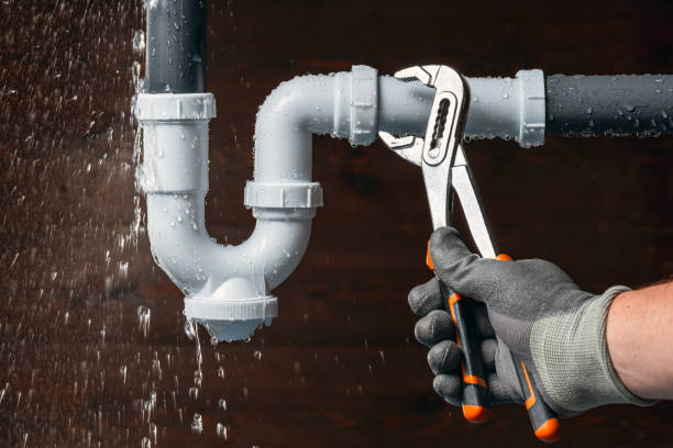 Professional Plumbing technician working in Godfrey, IL